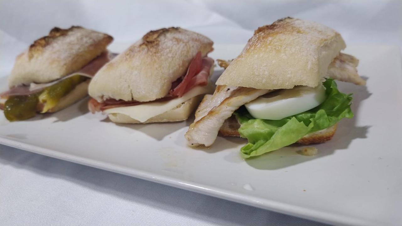 Taberna Albergue Municipal De Ages 外观 照片