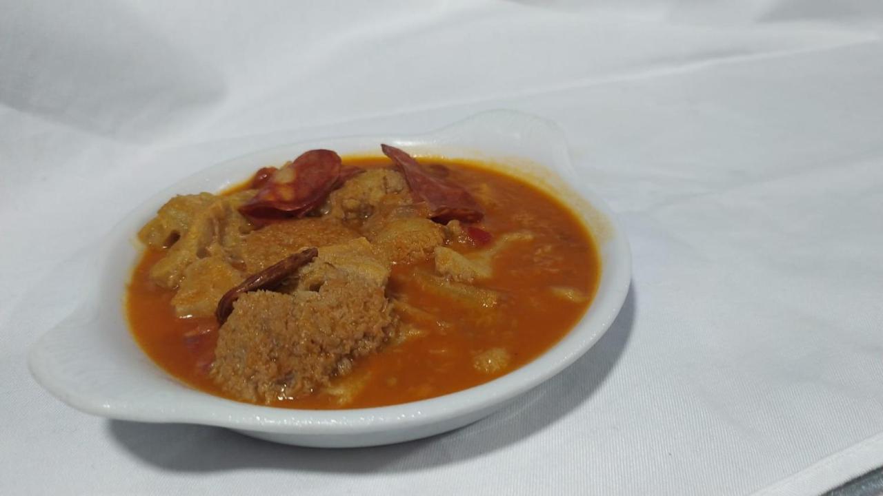 Taberna Albergue Municipal De Ages 外观 照片