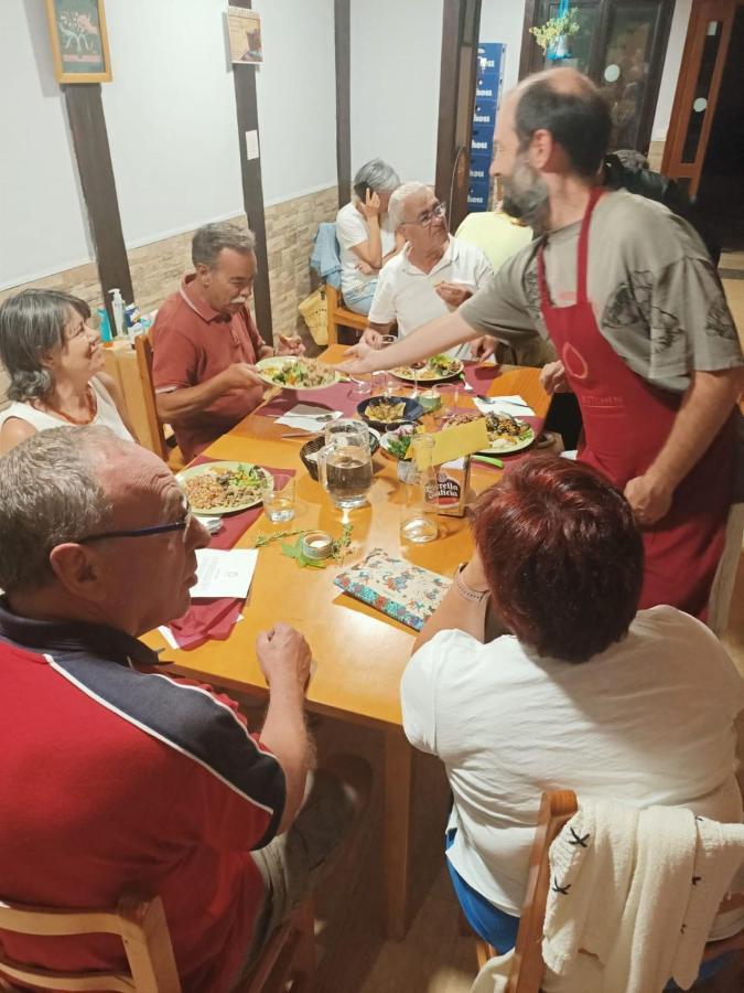 Taberna Albergue Municipal De Ages 外观 照片
